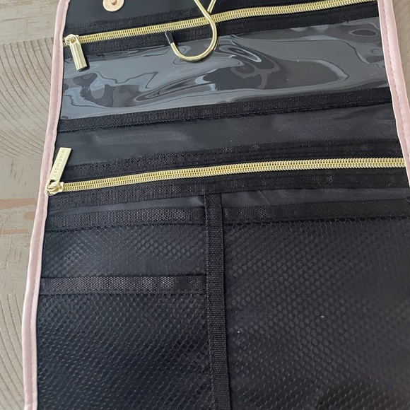 NINE WEST HANGING TRAVEL MAKEUP / JEWELRY CASE BAG -NWT new with tags - Picture 9 of 9